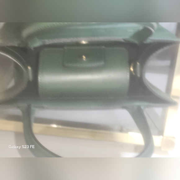 Beautiful Dark Green Valentino Handbag - Picture 6 of 10